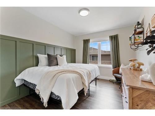 187-1890 Rymal Road E, Hamilton, ON - Indoor Photo Showing Bedroom