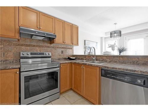 12-151 Green Road, Stoney Creek, ON - Indoor Photo Showing Kitchen With Double Sink