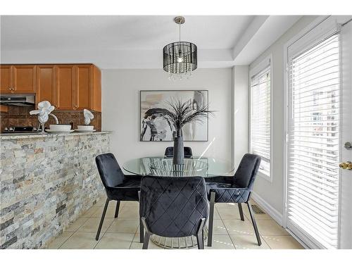 12-151 Green Road, Stoney Creek, ON - Indoor Photo Showing Dining Room