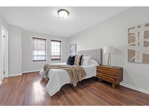 12-151 Green Road, Stoney Creek, ON - Indoor Photo Showing Bedroom