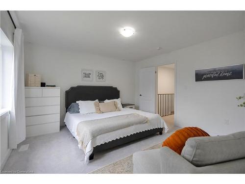 148 Whithorn Crescent, Caledonia, ON - Indoor Photo Showing Bedroom