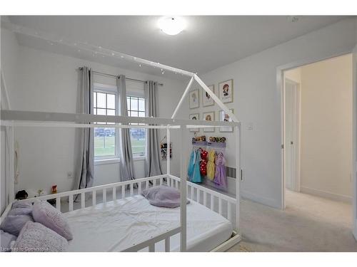 148 Whithorn Crescent, Caledonia, ON - Indoor Photo Showing Bedroom