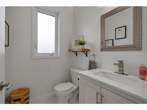 148 Whithorn Crescent, Caledonia, ON - Indoor Photo Showing Bathroom