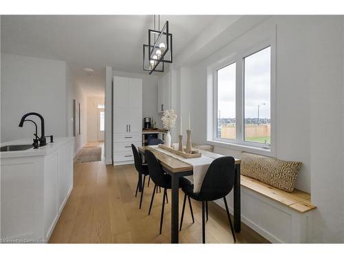 148 Whithorn Crescent, Caledonia, ON - Indoor Photo Showing Dining Room