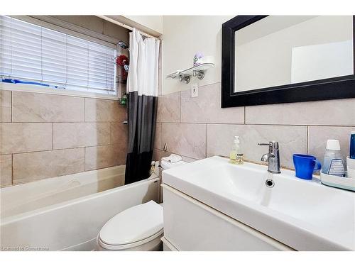 160 Bendamere Avenue, Hamilton, ON - Indoor Photo Showing Bathroom