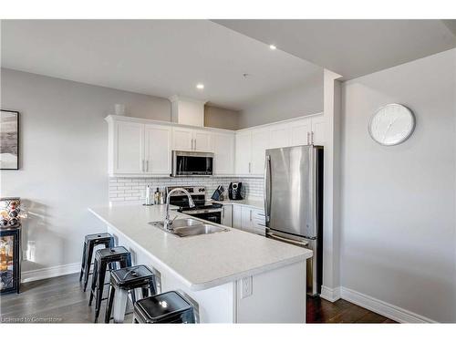 41 Corbin Street, St. Catharines, ON - Indoor Photo Showing Kitchen With Stainless Steel Kitchen With Double Sink