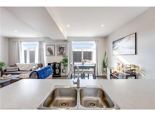 41 Corbin Street, St. Catharines, ON - Indoor Photo Showing Kitchen With Double Sink