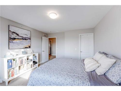 41 Corbin Street, St. Catharines, ON - Indoor Photo Showing Bedroom