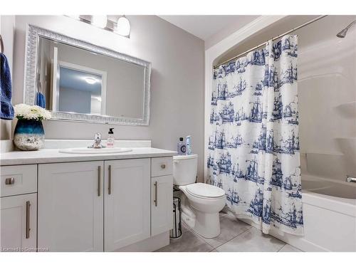 41 Corbin Street, St. Catharines, ON - Indoor Photo Showing Bathroom