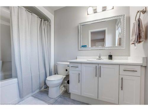 41 Corbin Street, St. Catharines, ON - Indoor Photo Showing Bathroom