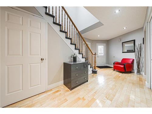 145 Dragoon Drive, Hamilton, ON - Indoor Photo Showing Other Room