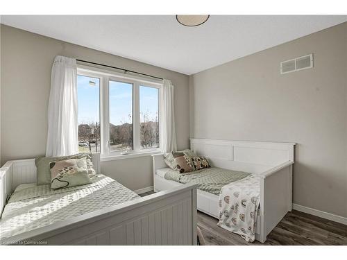 26 Southbrook Drive, Binbrook, ON - Indoor Photo Showing Bedroom