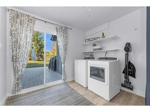 10584 Woodland Drive, Wainfleet, ON - Indoor Photo Showing Laundry Room