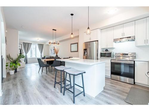 149-1890 Rymal Road E, Stoney Creek, ON - Indoor Photo Showing Kitchen With Upgraded Kitchen