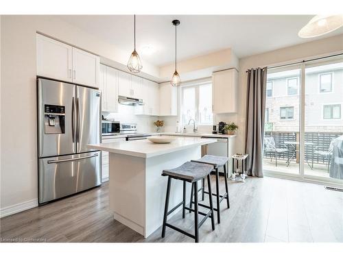 149-1890 Rymal Road E, Stoney Creek, ON - Indoor Photo Showing Kitchen With Upgraded Kitchen