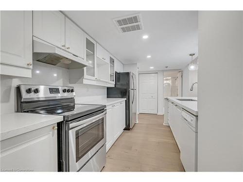 A204-216 Plains Road W, Burlington, ON - Indoor Photo Showing Kitchen