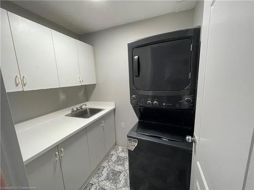 2-175 Gray Road, Hamilton, ON - Indoor Photo Showing Laundry Room