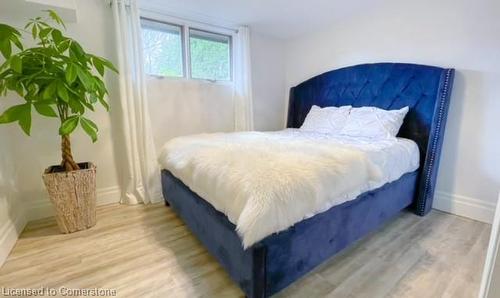 179 Orchard Drive, Ancaster, ON - Indoor Photo Showing Bedroom