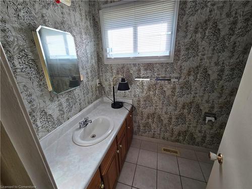 1163 Limeridge Road E, Hamilton, ON - Indoor Photo Showing Bathroom