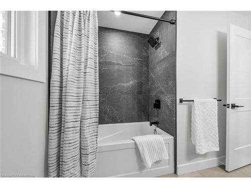 4 Ryerse Crescent, Port Dover, ON - Indoor Photo Showing Bathroom