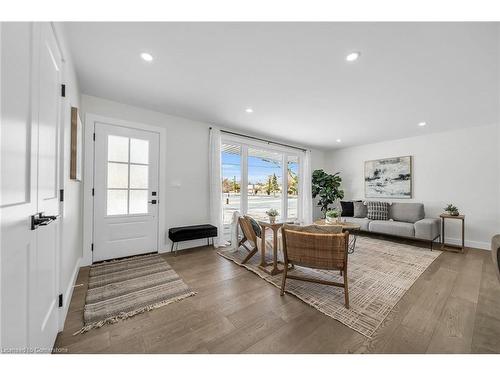 4 Ryerse Crescent, Port Dover, ON - Indoor Photo Showing Living Room