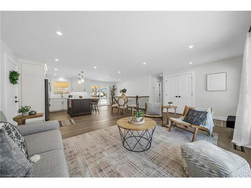 4 Ryerse Crescent, Port Dover, ON - Indoor Photo Showing Living Room