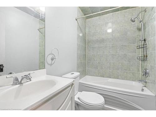 105 Edgemont Street N, Hamilton, ON - Indoor Photo Showing Bathroom