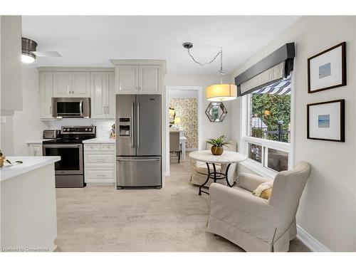 353 Lake Street, Grimsby, ON - Indoor Photo Showing Kitchen