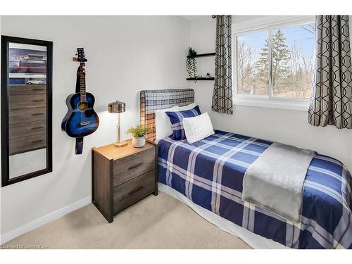 353 Lake Street, Grimsby, ON - Indoor Photo Showing Bedroom