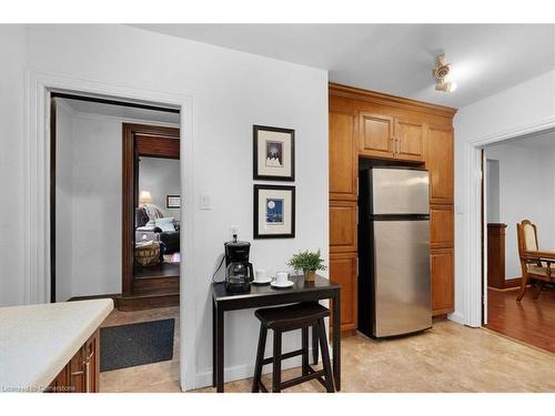 114 Traymore Avenue, Hamilton, ON - Indoor Photo Showing Kitchen