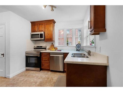 114 Traymore Avenue, Hamilton, ON - Indoor Photo Showing Kitchen With Double Sink