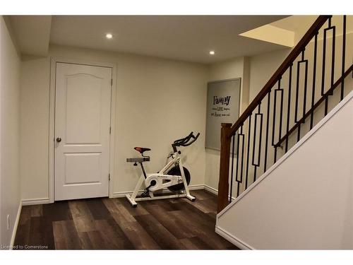 16 Jeremiah Court, Hamilton, ON - Indoor Photo Showing Gym Room