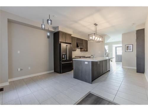 219 Skinner Road, Waterdown, ON - Indoor Photo Showing Kitchen