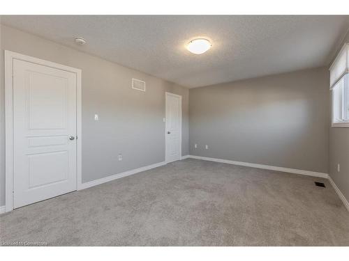 219 Skinner Road, Waterdown, ON - Indoor Photo Showing Other Room