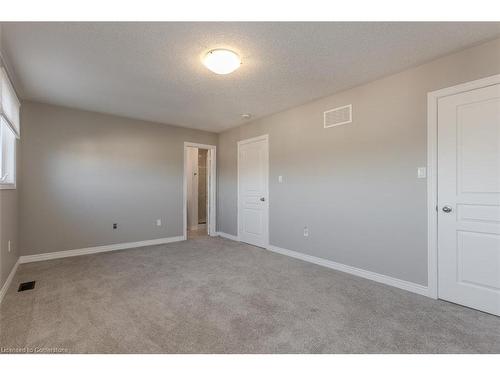 219 Skinner Road, Waterdown, ON - Indoor Photo Showing Other Room