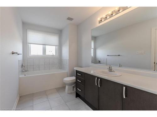 219 Skinner Road, Waterdown, ON - Indoor Photo Showing Bathroom