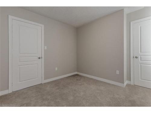 219 Skinner Road, Waterdown, ON - Indoor Photo Showing Other Room