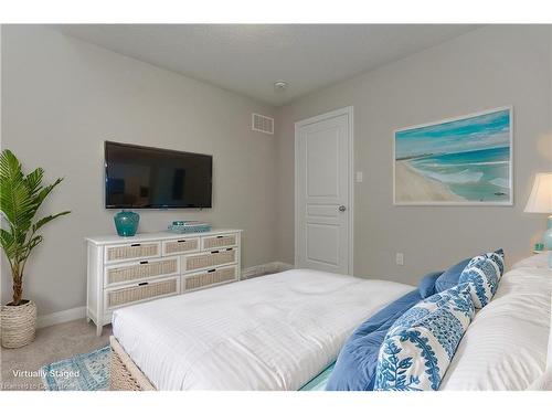 219 Skinner Road, Waterdown, ON - Indoor Photo Showing Bedroom