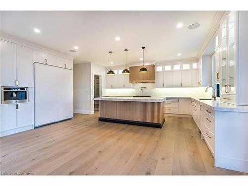 256 Mountain Road, Grimsby, ON - Indoor Photo Showing Kitchen