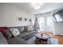 6-25 Viking Drive, Binbrook, ON  - Indoor Photo Showing Living Room 