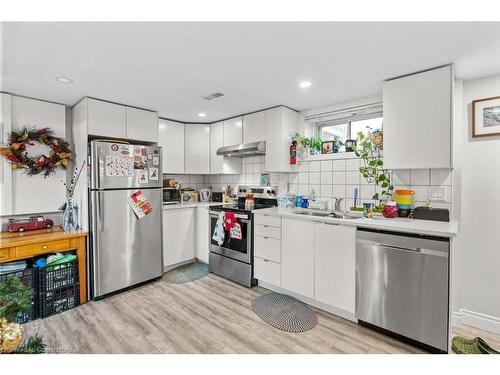 149 Victor Boulevard, Hamilton, ON - Indoor Photo Showing Kitchen With Stainless Steel Kitchen