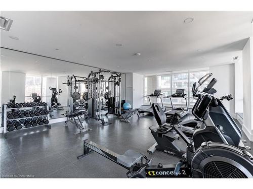 2060 Lakeshore Road, Burlington, ON - Indoor Photo Showing Gym Room