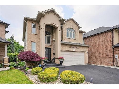 8 Felicia Court, Hamilton, ON - Outdoor