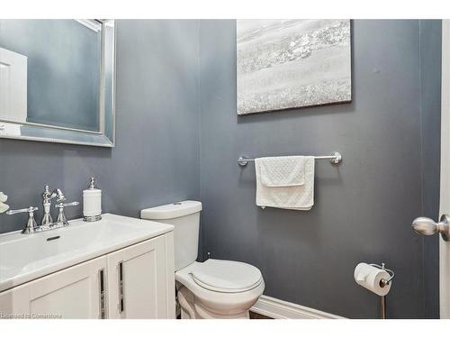 8 Felicia Court, Hamilton, ON - Indoor Photo Showing Bathroom