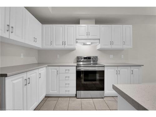 44 Dennis Drive Drive, Smithville, ON - Indoor Photo Showing Kitchen