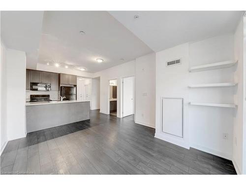 606-85 Robinson Street, Hamilton, ON - Indoor Photo Showing Kitchen