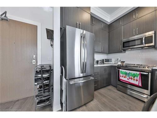 609-1105 Leger Way Way, Milton, ON - Indoor Photo Showing Kitchen With Stainless Steel Kitchen