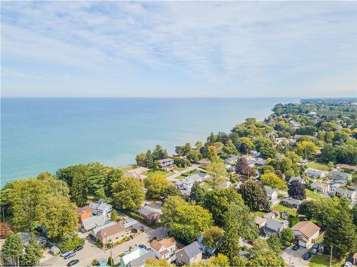 3 East Street, Grimsby, ON - Outdoor With Body Of Water With View