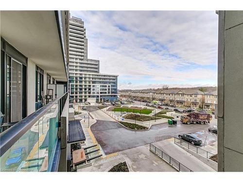 401-3200 William Coltson Avenue, Oakville, ON - Outdoor With View