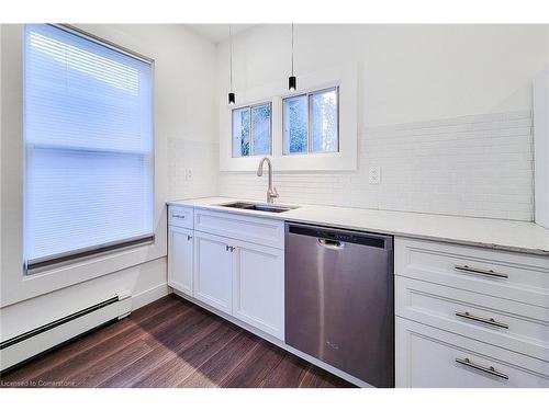 42 Strathcona Avenue, Brantford, ON - Indoor Photo Showing Kitchen